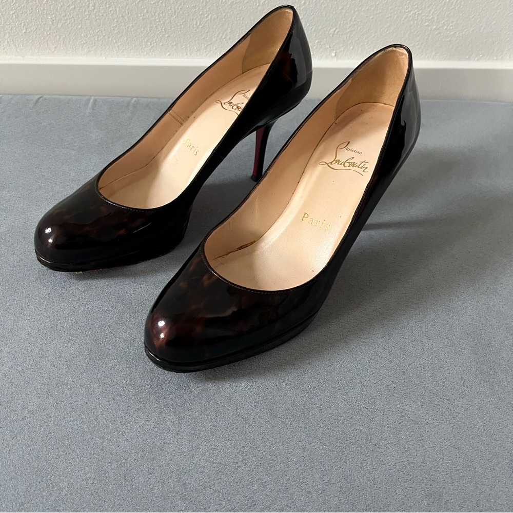 Christian Louboutin tortoise pumps 37 patent leather brown simple 85